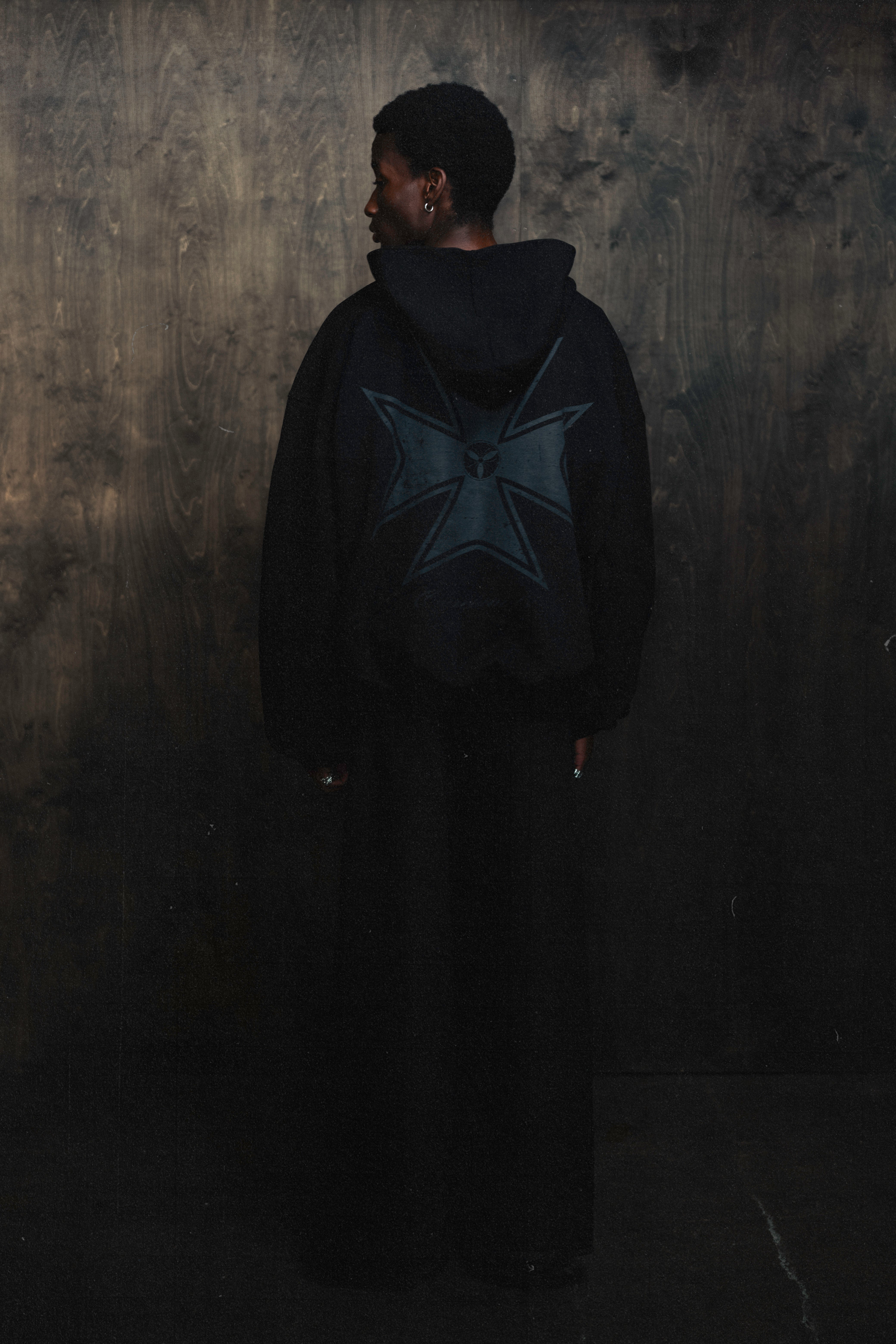 Maltese Cross Noir Hoodie